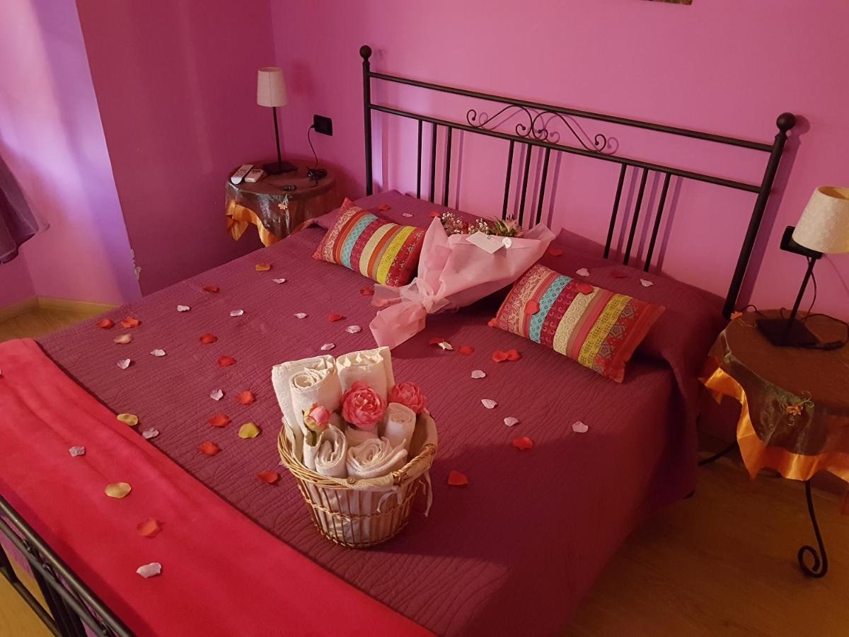Ghiro Ghiotto Bed & Breakfast Pietra Ligure Exterior photo