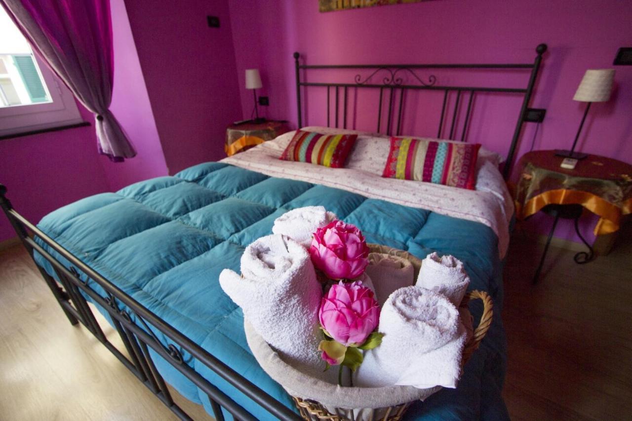 Ghiro Ghiotto Bed & Breakfast Pietra Ligure Exterior photo