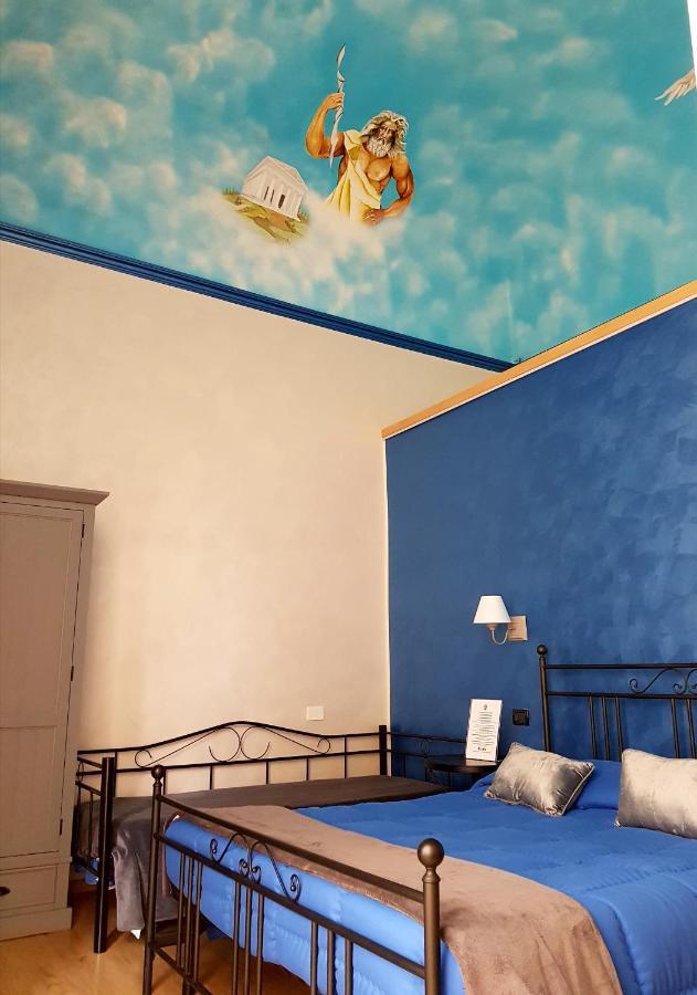 Ghiro Ghiotto Bed & Breakfast Pietra Ligure Exterior photo